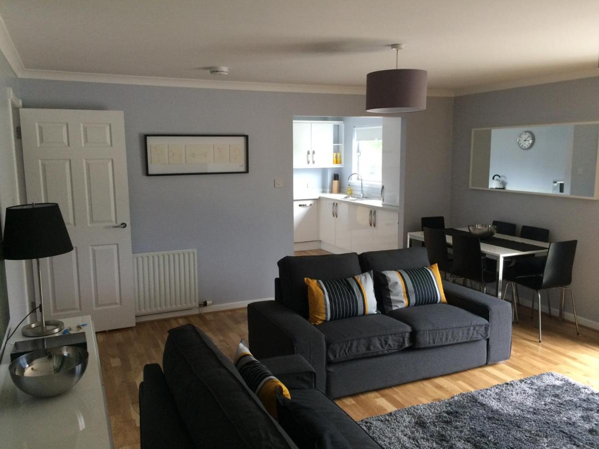Flat Three, 212 Eaglesham Road, East Kilbride, Glasgow Dış mekan fotoğraf
